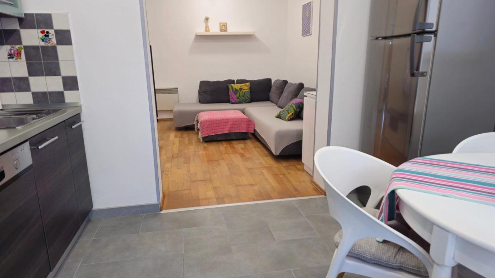 Apartment with garden in Barbariga Bagian luar foto